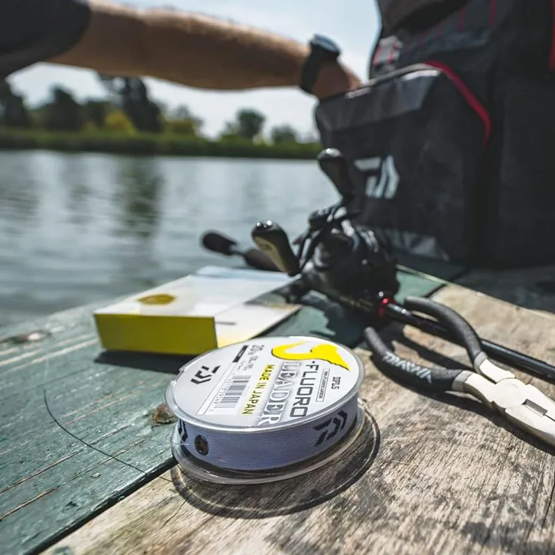 DAIWAJ-FLUORO Fluorocarbon Lea - огляд і ціна Fluorocarbon Line